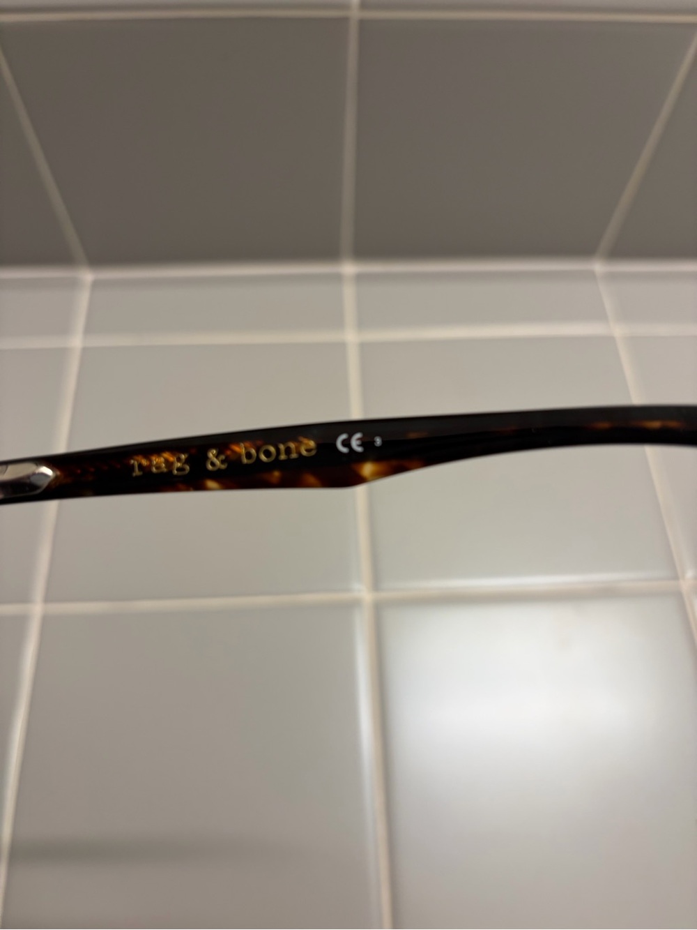 Rag and Bone Mens Modern Sunglasses with Dark Lenses - Picture 4 of 5